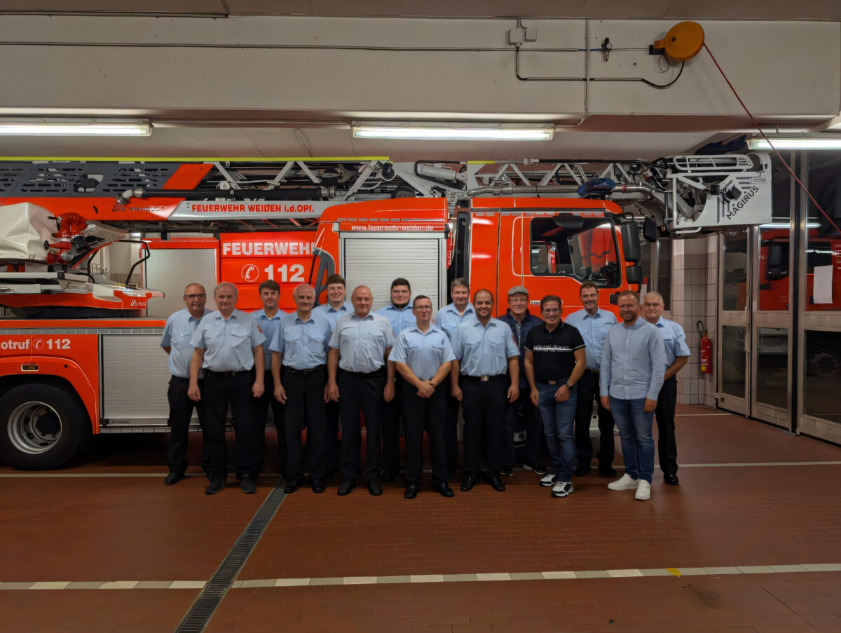 Feuerwehren diskutieren mit "Blaulichtsprecher"