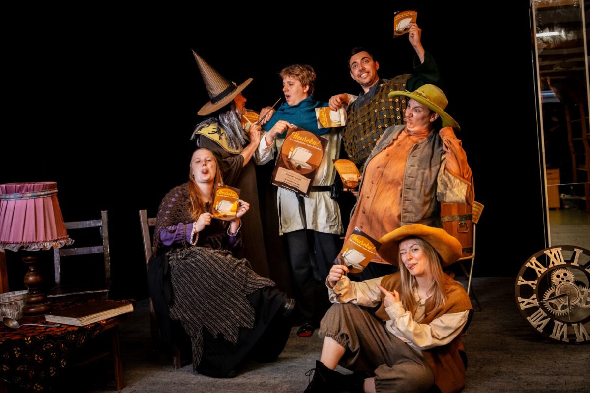 "Heureka" feiert umjubelte Uraufführung durch das OVIGO Theater in Schwarzenfeld