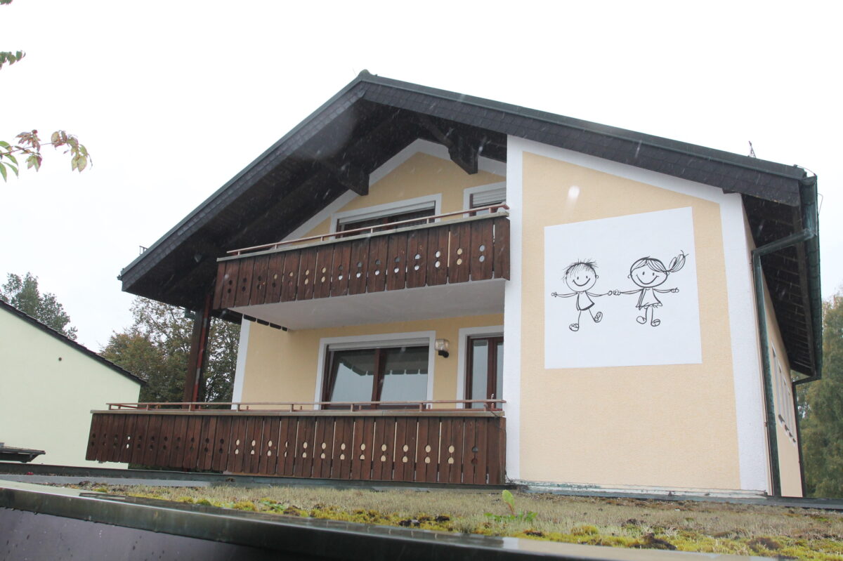 Schwesternwohnhaus wird Kinderhort mit 25 Plätzen in Georgenberg