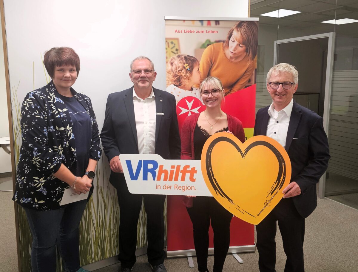 Spende der VR-Bank an die Kinderkrippe in Freudenberg