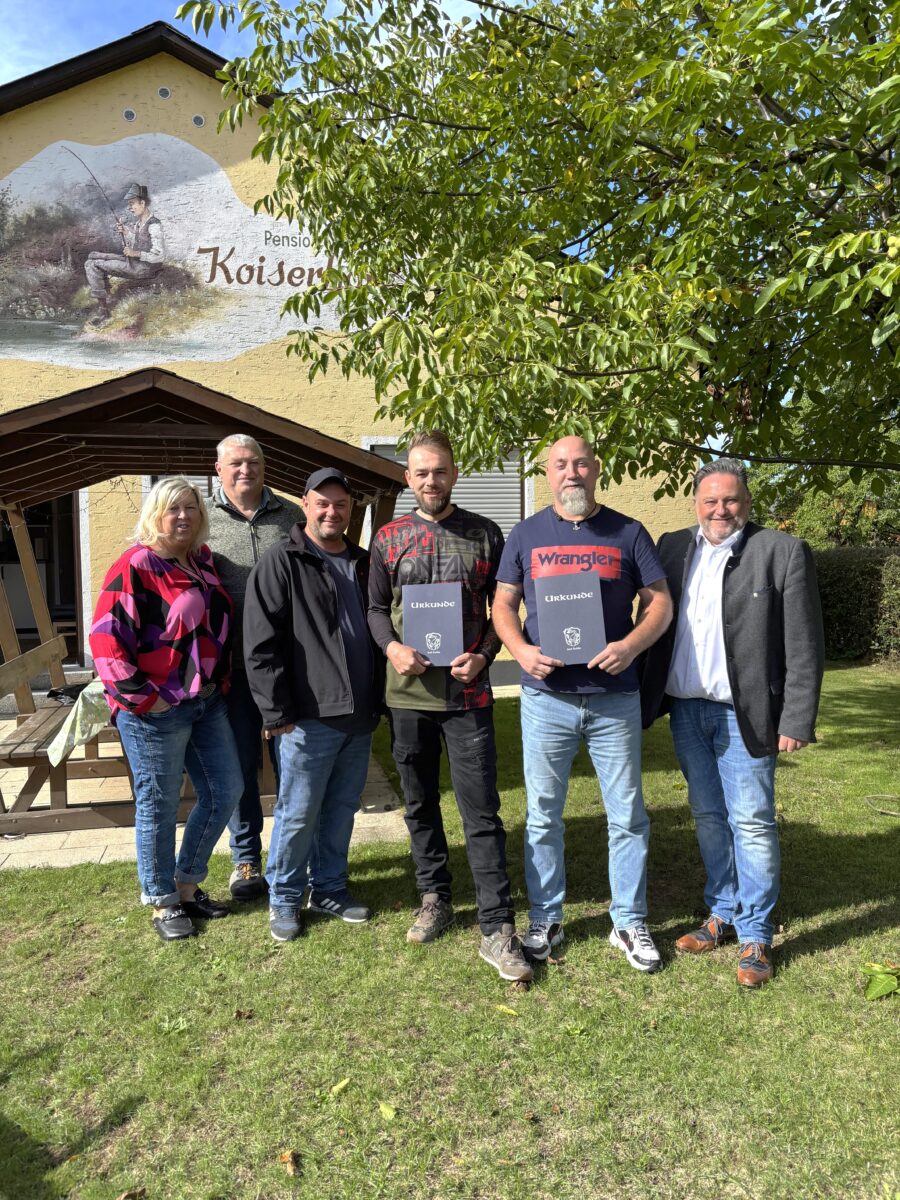 Teublitz ehrt Anglerfreunde für 15 Jahre Urlaubstreue