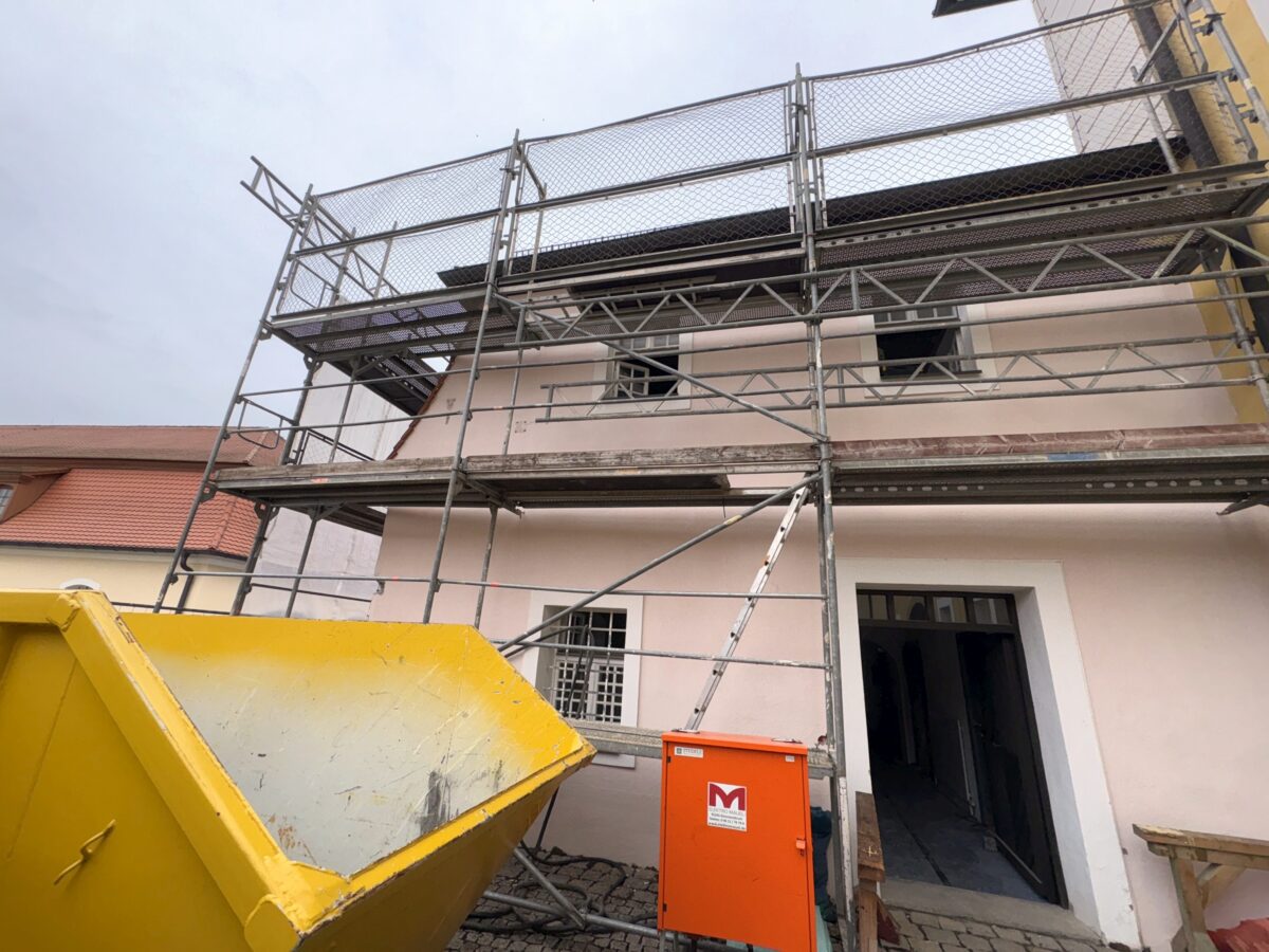 Theuern startet Endspurt der Schlosssanierung bis 2027