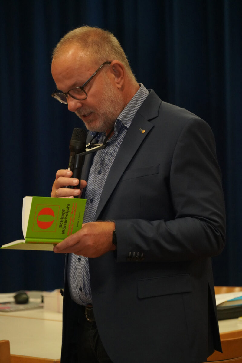 Weiden erlebt Dialektabend mit Mundartsammler Martin Stangl