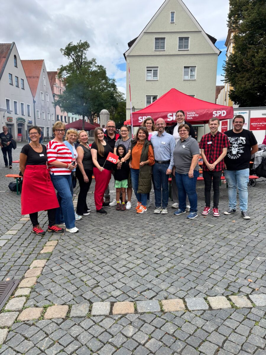SPD Weiden lud zu „Burger für Bürger“ – Burger, Begegnungen und Bürgernähe