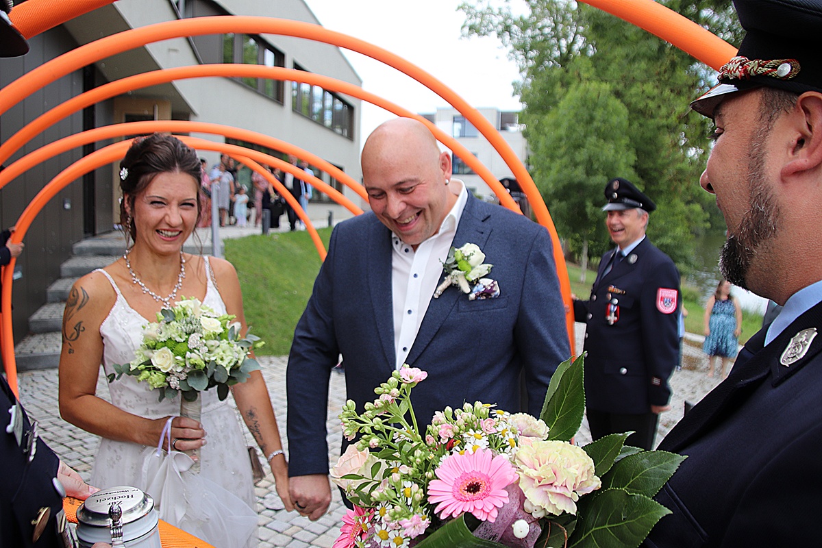Nun heißen sie Hartmann: Ein starkes Team gibt sich das Ja-Wort