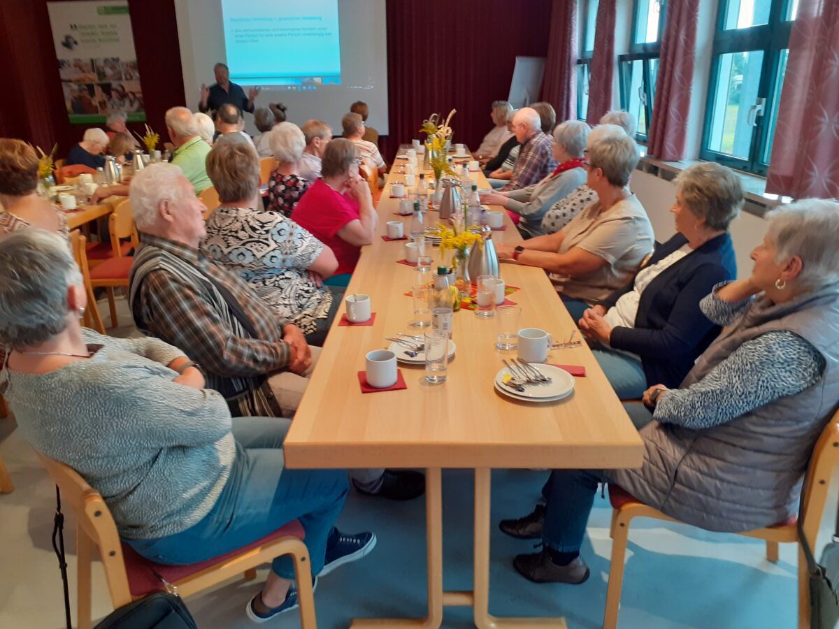 Café Miteinander: Vortrag über alles, was im Alter wichtig ist