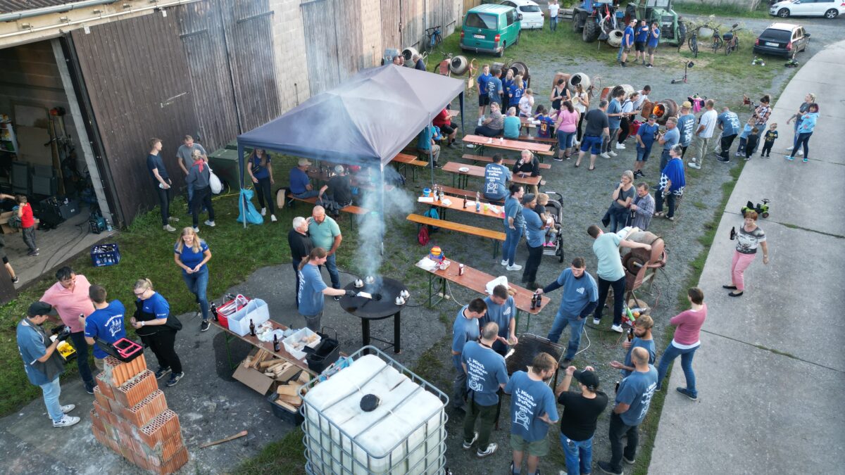 Premiere eines ungewöhnlichen Mischmaschinentreffens begeistert Gäste