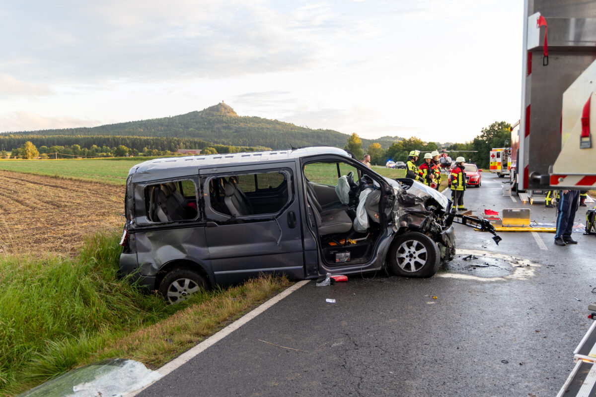 Tödlicher Verkehrsunfall auf der Staatsstraße 2168 bei Kemnath