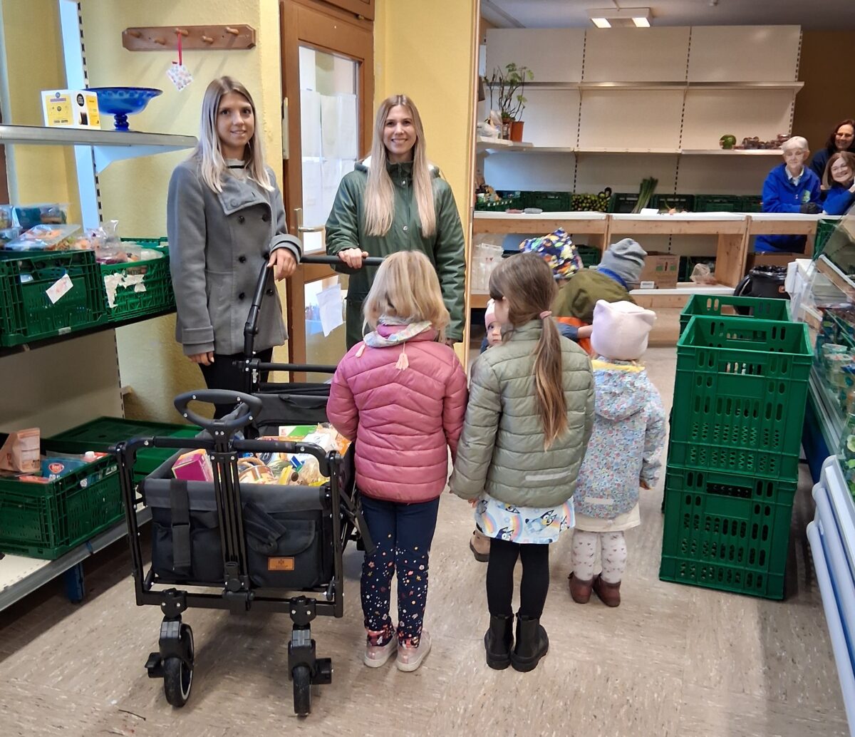 Evangelisches Kinderhaus Kunterbunt spendet für Bürgerladen in Grafenwöhr