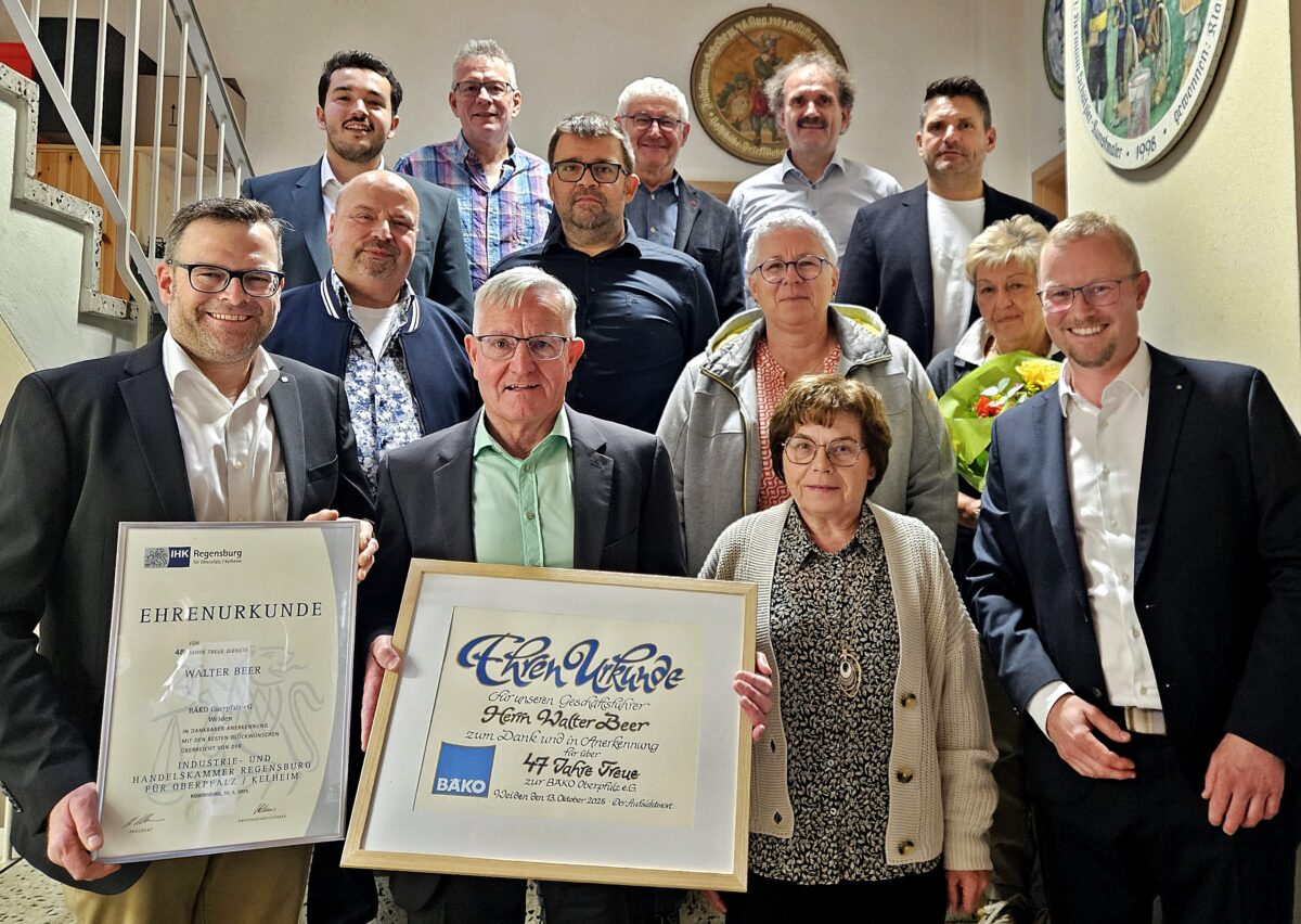 BÄKO Oberpfalz zieht positive Bilanz und ehrt Treue in Weiden