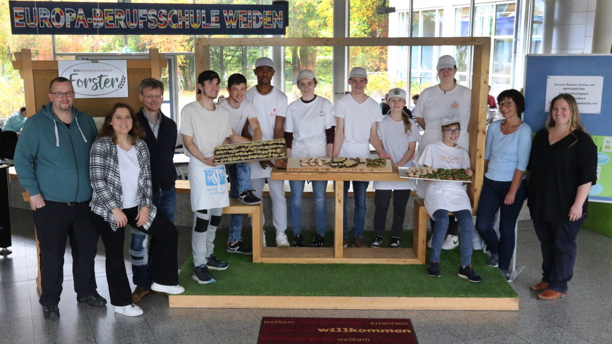 Bäcker-Azubis servieren nachhaltigen Genuss an der Europa-Berufsschule Weiden
