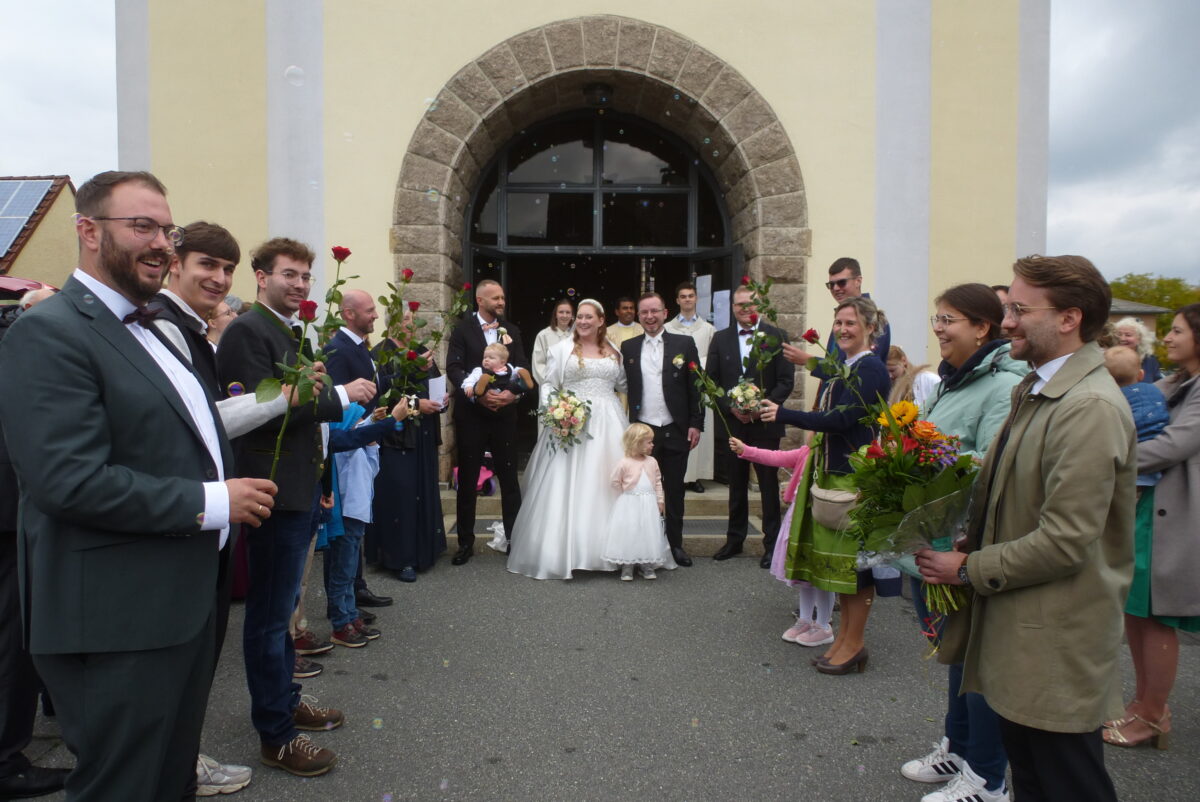 Hochzeit in Weiherhammer: Aus Benedikt Bräutigam wird ein Bräutigam