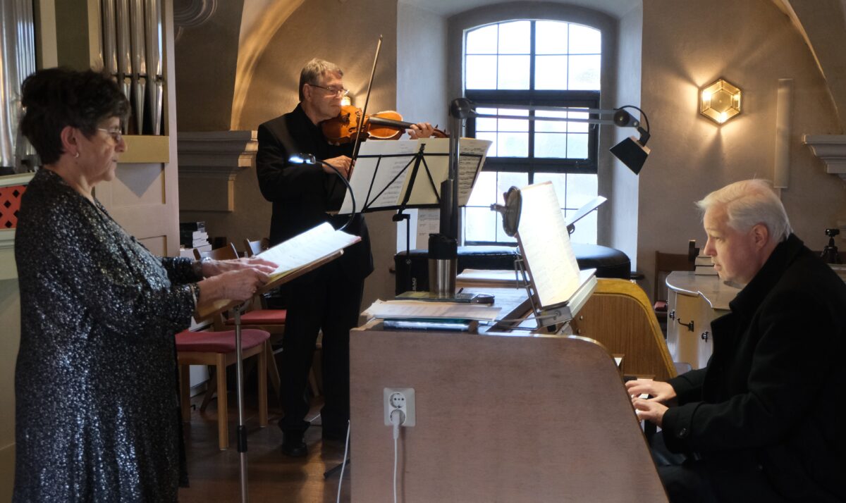 Benefizkonzert in Floß ehrt Kantor Kunz nach 30 Jahren