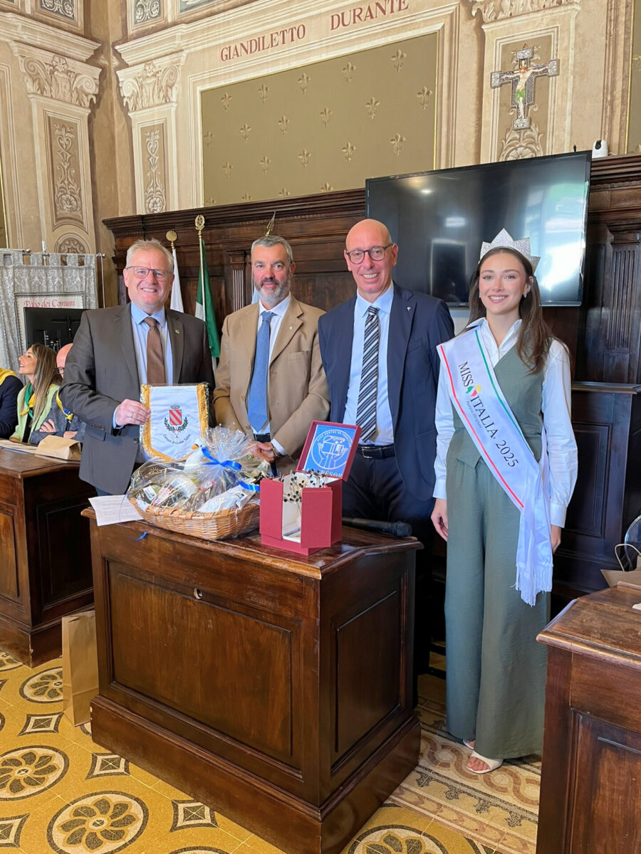 Delegation aus Schwandorf erlebt Mittelalterspektakel in Gualdo Tadino