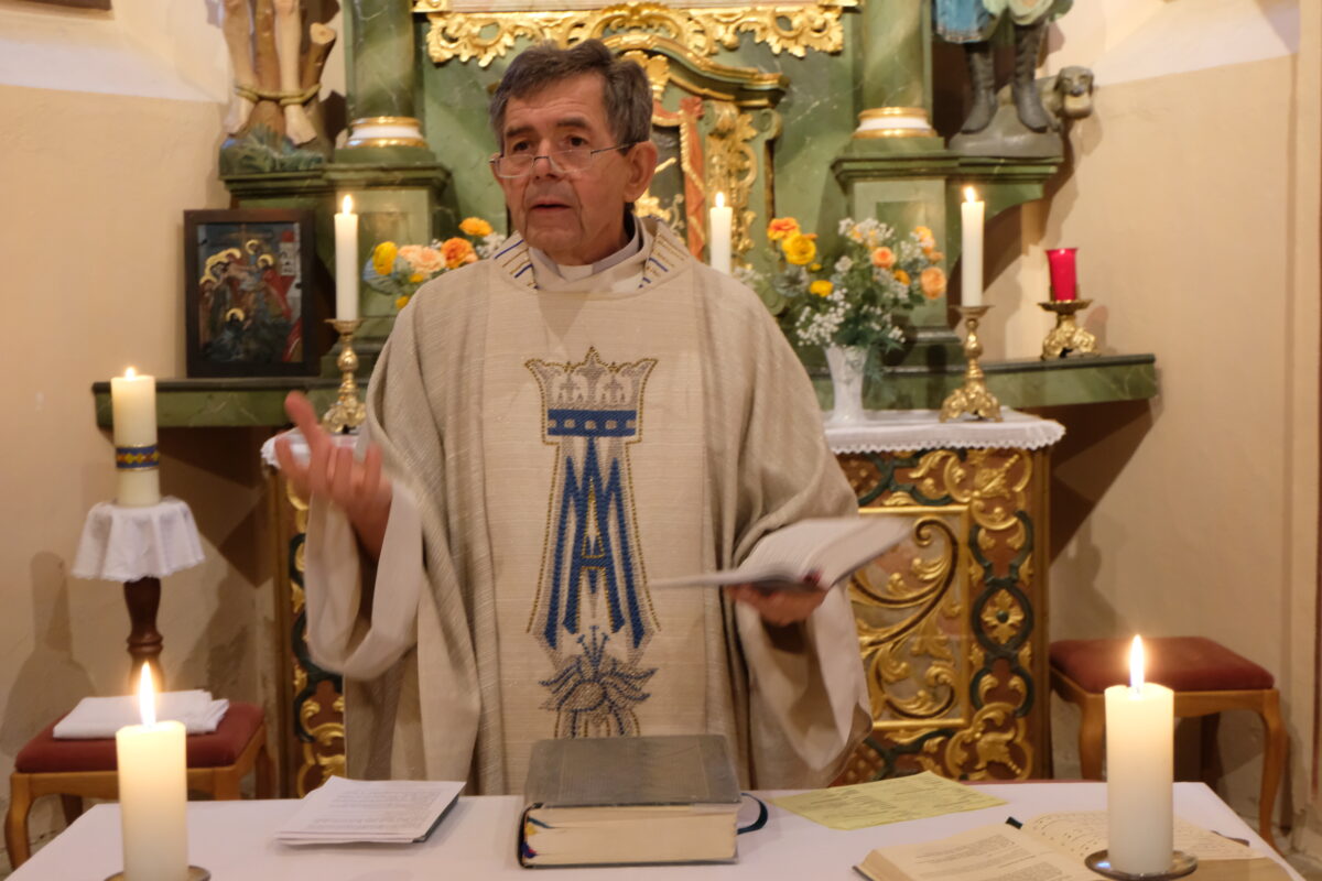 St. NIkolauskirche -innen- 8.JPG