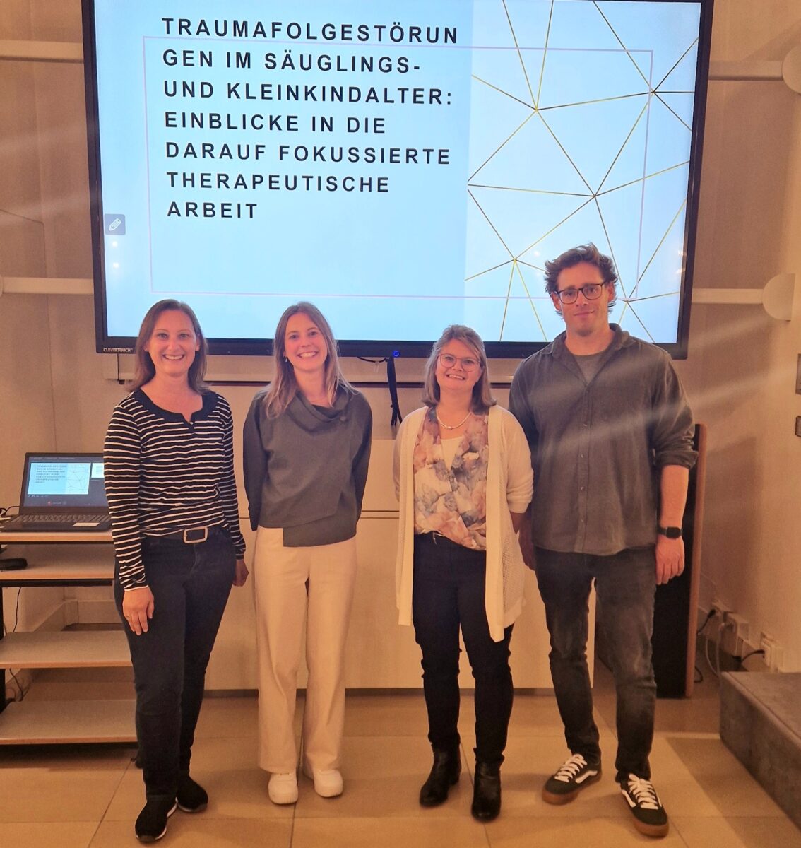 Forum Frühe Hilfen stellt Therapieansätze in Amberg-Sulzbach vor