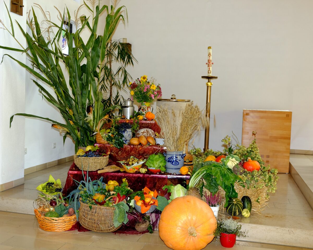 Seelsorgerat feiert Erntedank mit Kindern in Letzau