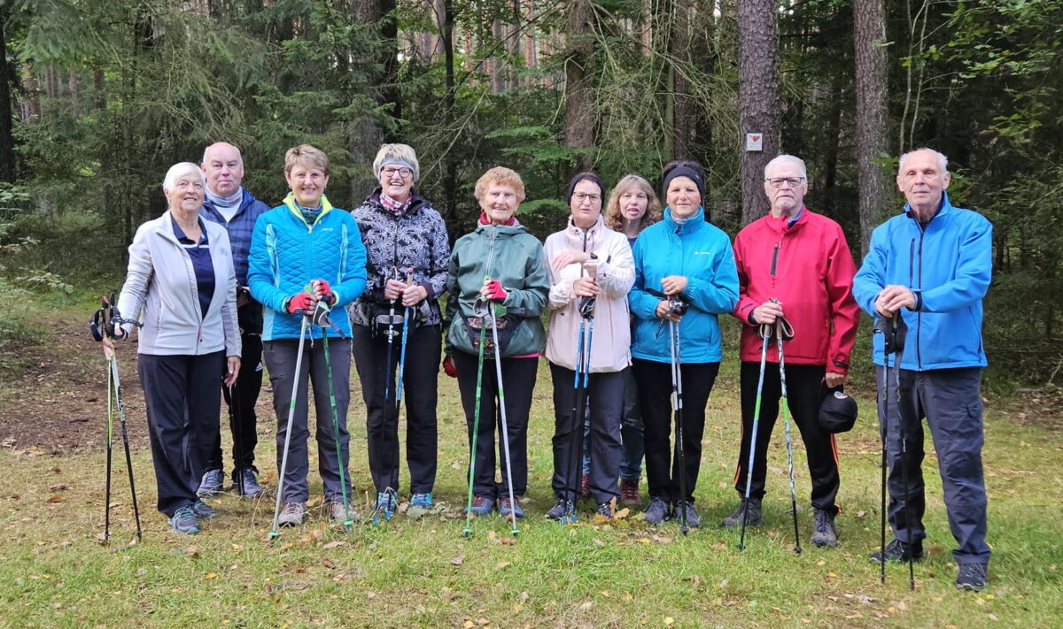 Frühstückswalking stärkt Gemeinschaft in Pressath