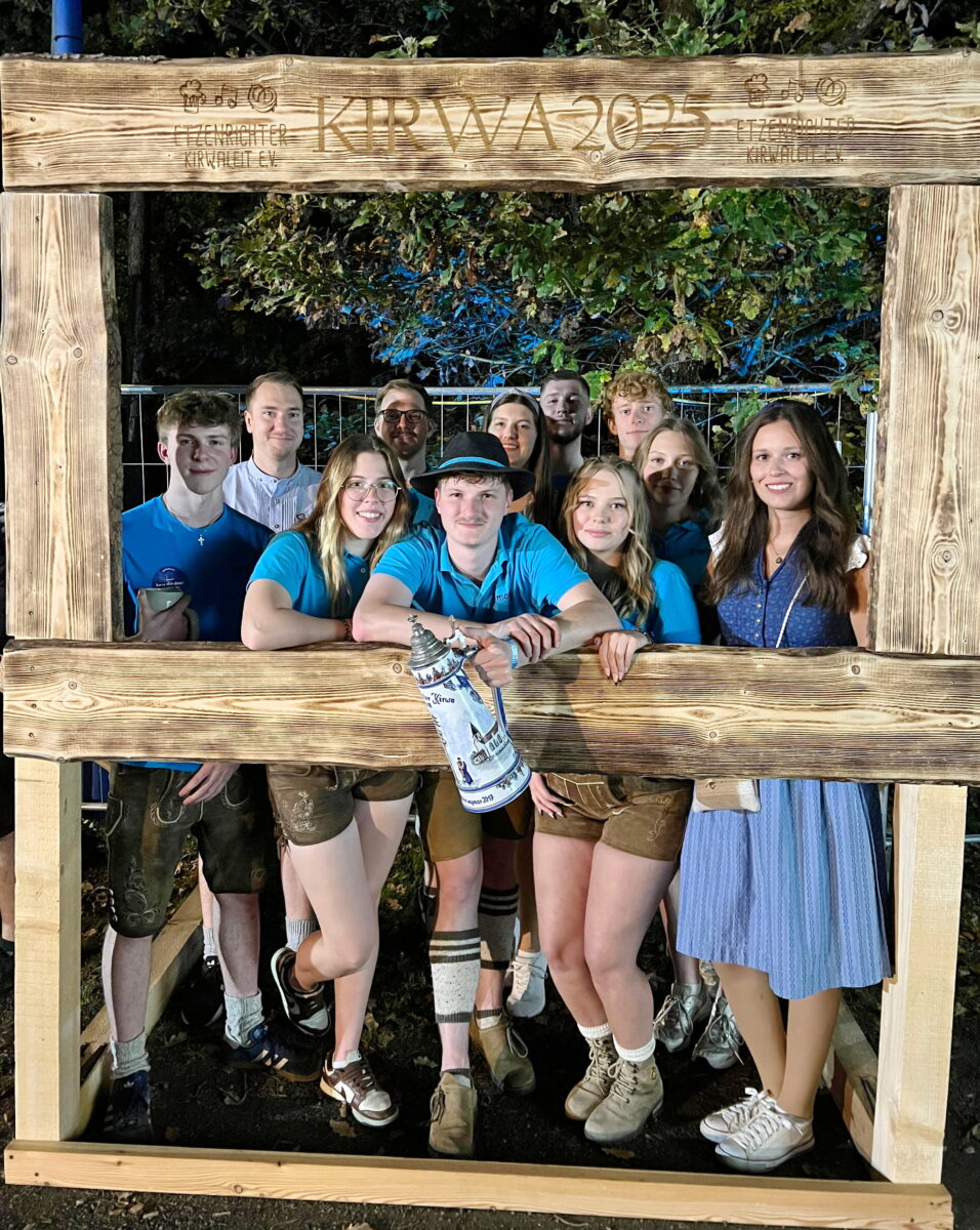 "Atzariada Kirwa" – Gelungener Kirchweihauftakt in Etzenricht