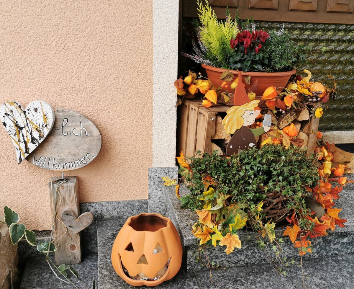 Halloween-Tradition begeistert Jung und Alt in Eslarn