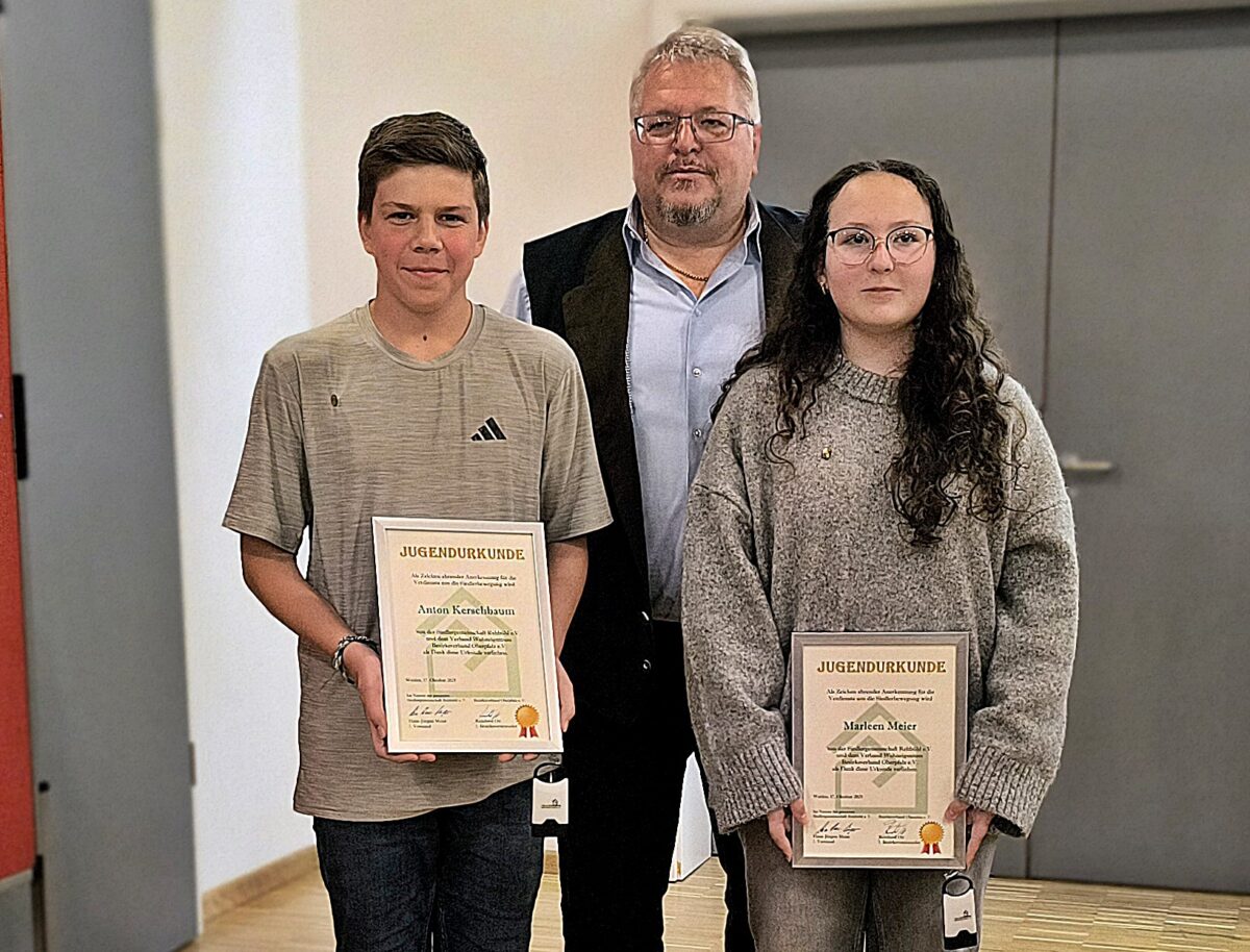 Siedler Rehbühl jugendliche Ehrungen.jpg