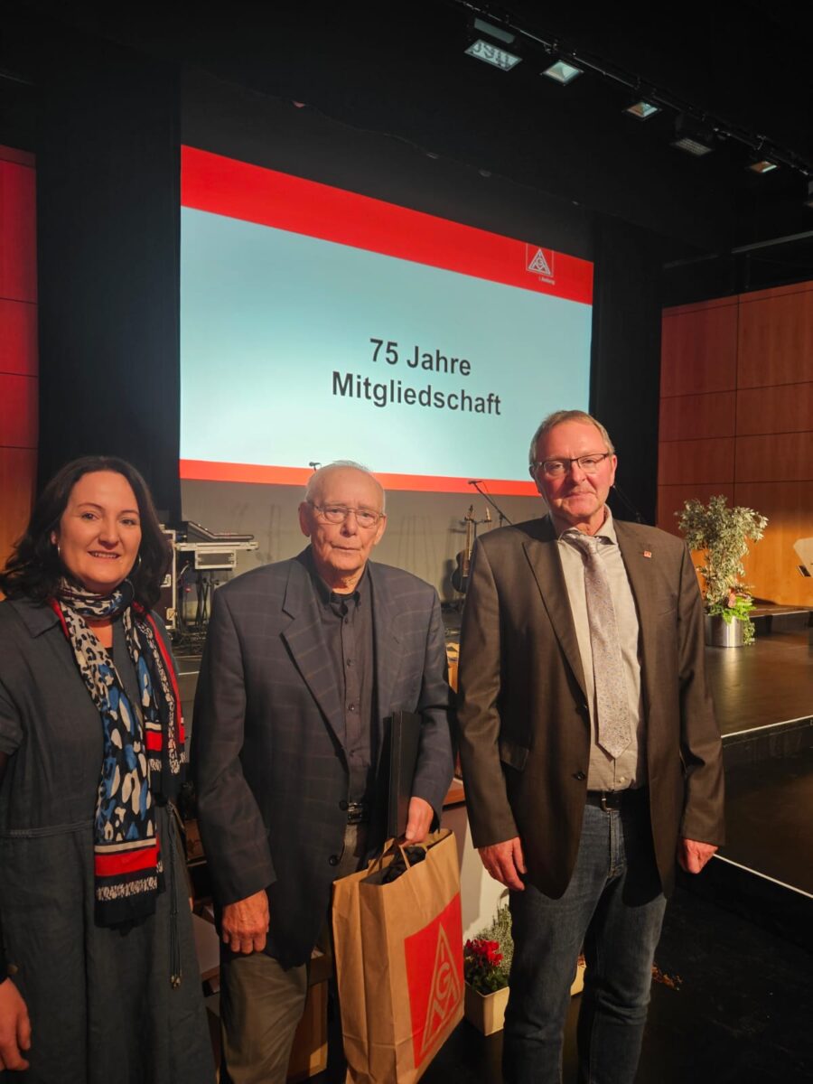 IG Metall ehrt 507 Jubilare in Amberg