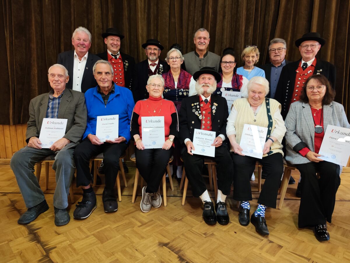 Christa Binner neue Vorsitzende der Altbairischen Weiden