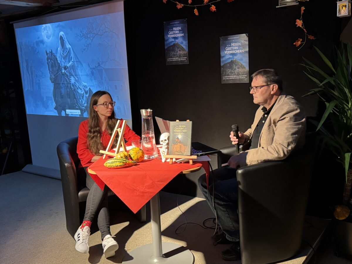 Weinlesefest 2025 in der Regionalbibliothek Weiden: Literatur, Musik und Begegnung