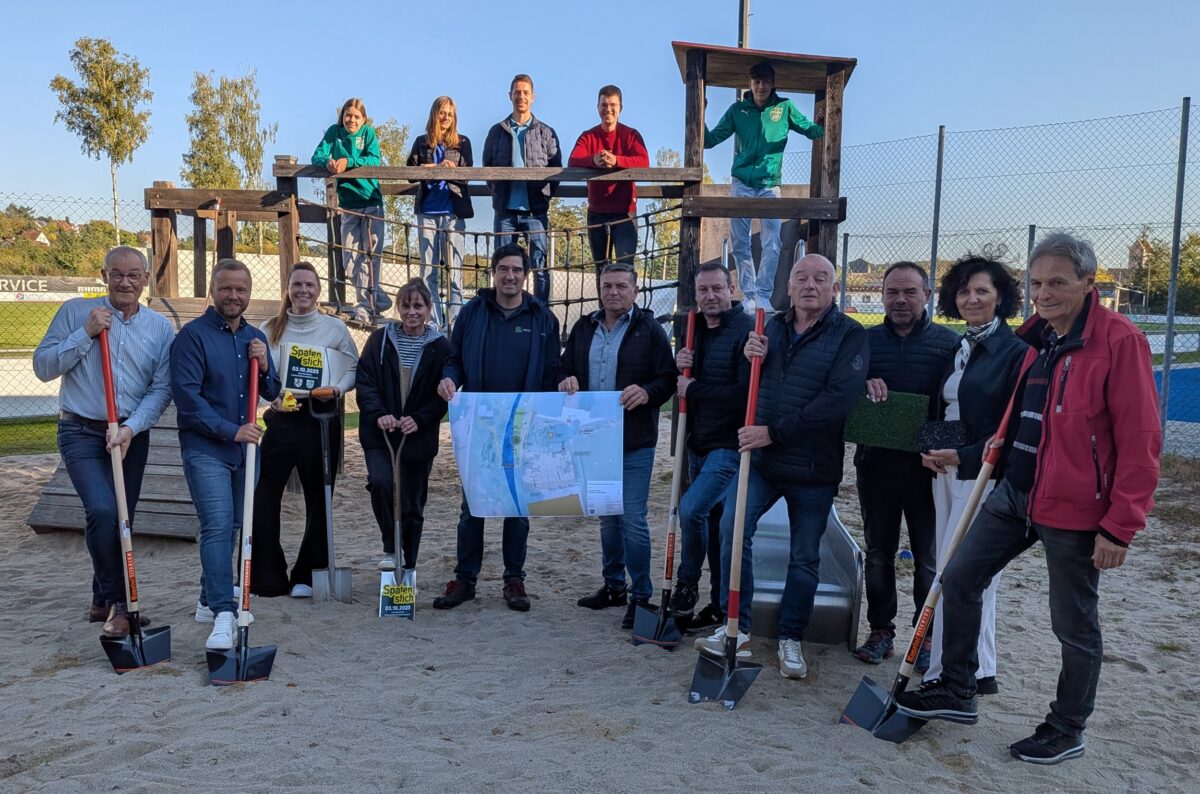 Inklusiver Mehrgenerationenspielplatz in Rieden feiert Spatenstich