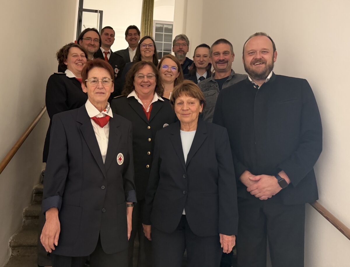 Landrat ehrt BRK-Ehrenamtliche in Weiden und Neustadt