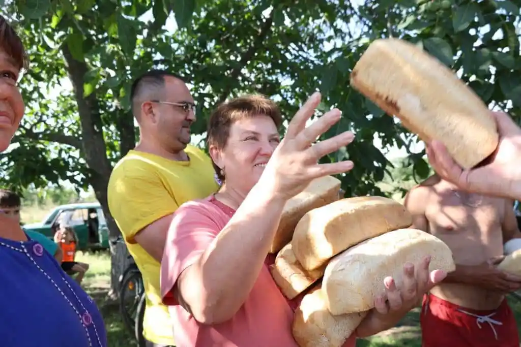 "Space -Eye" schickt zweite "Rollende Backstube" in die Ukraine