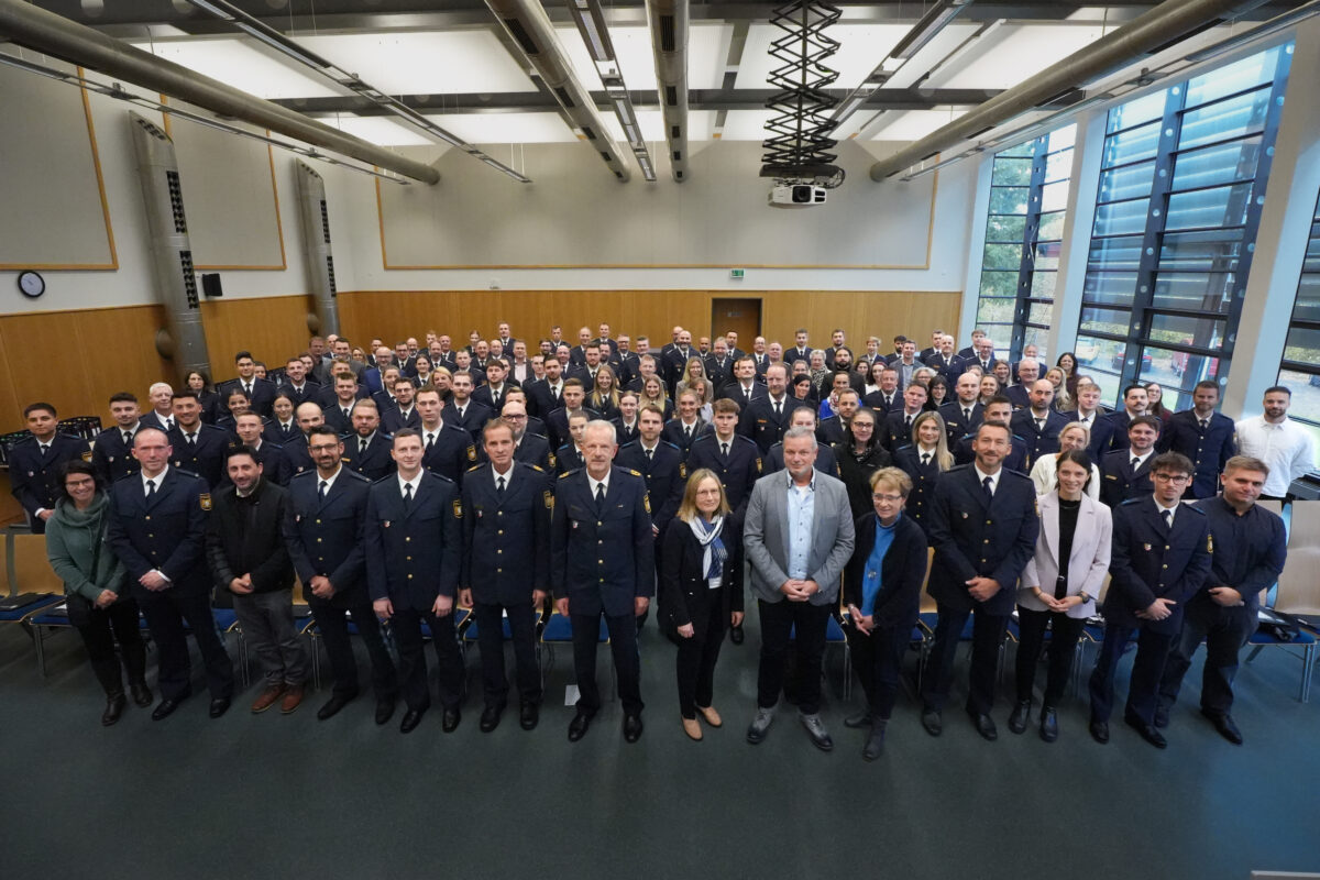 Oberpfälzer Polizei begrüßt 114 Neuzugänge