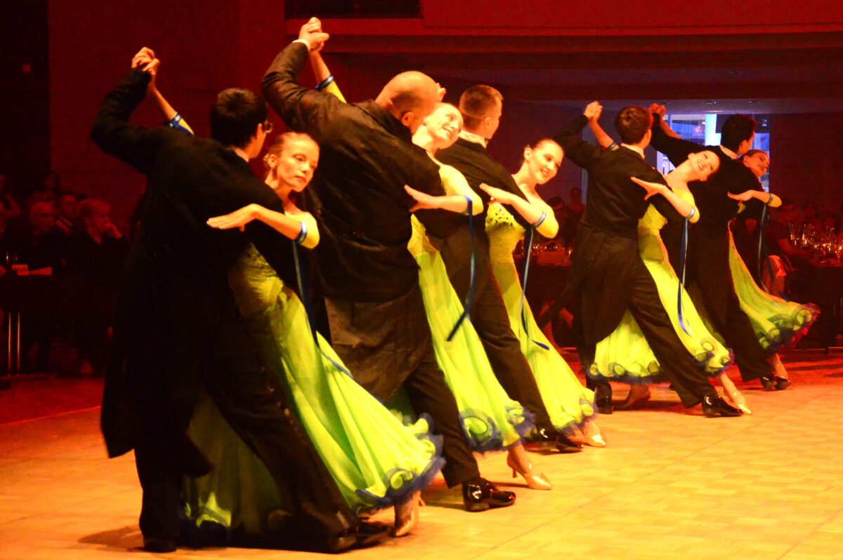 32. Bürger- und Polizeiball begeistert in der Max-Reger-Halle