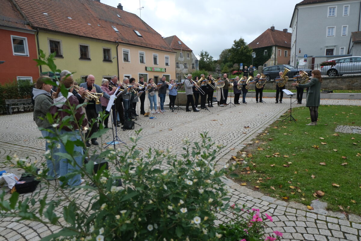 Posaunenchöre aus Forchheim zu Gast in Floß