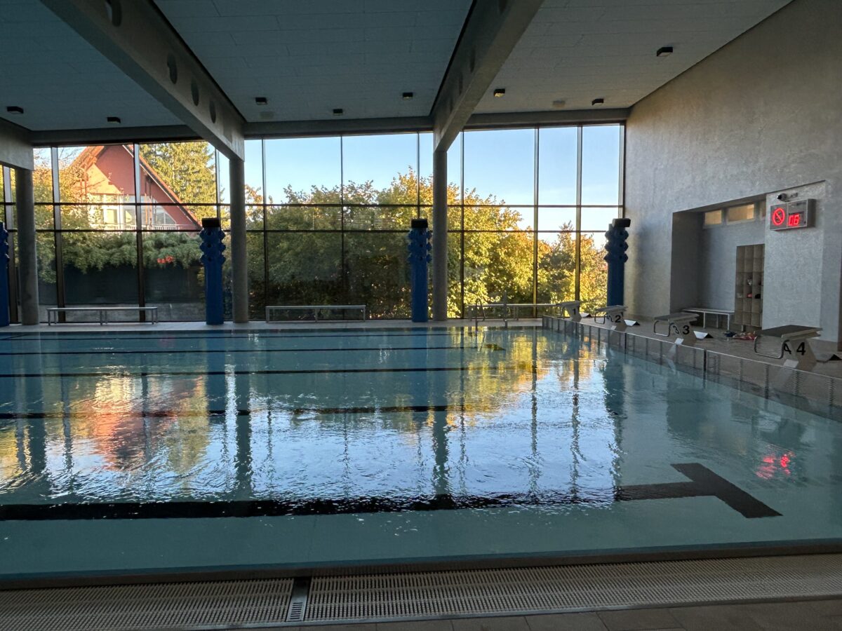 Schulschwimmen startet mit DLRG-Unterstützung in Erbendorf