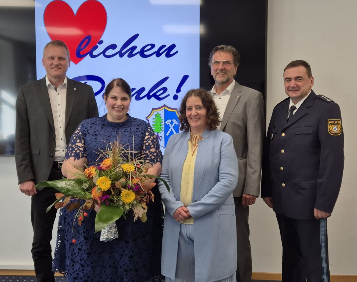 Stadt Maxhütte-Haidhof ehrt Zivilcourage von Stephanie Schreiner