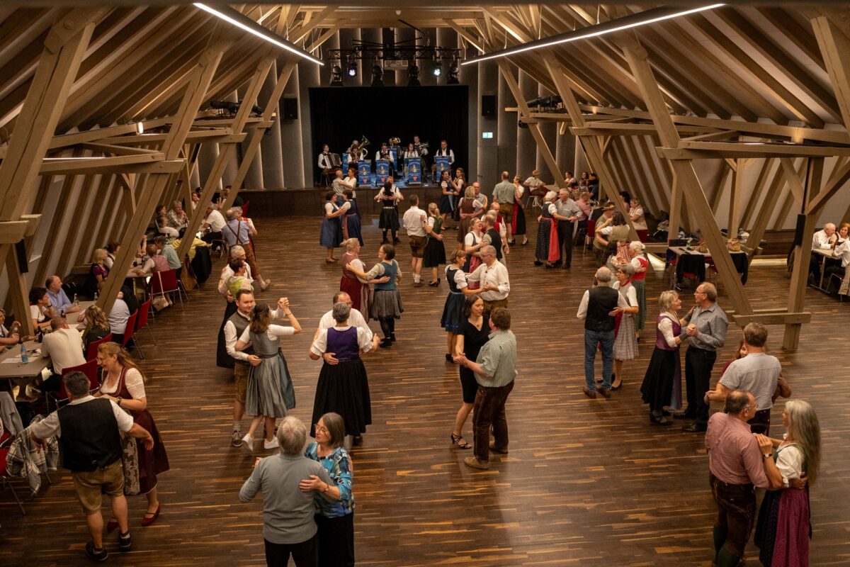 Volkstanz lernen in Kümmersbruck Anmeldung ab sofort