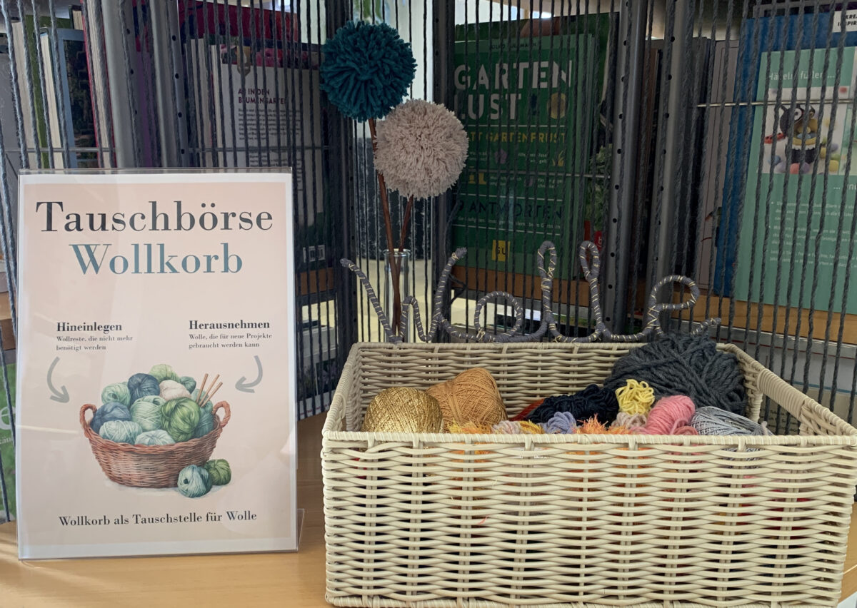 Wollkorb-Tauschbörse in der Regionalbibliothek Weiden gestartet