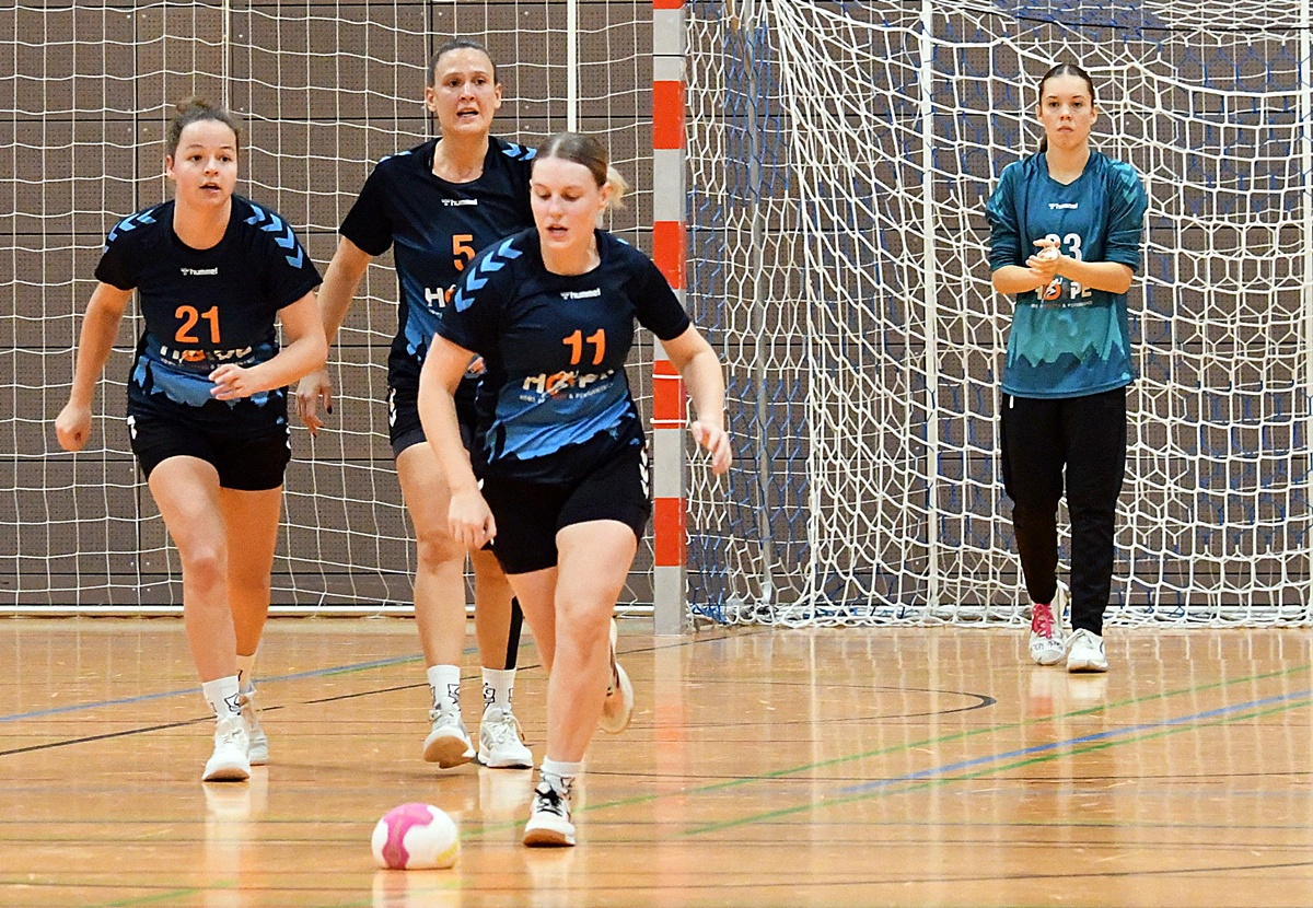 Knifflige Auswärtsaufgabe für die Weidener Handballdamen in Erlangen