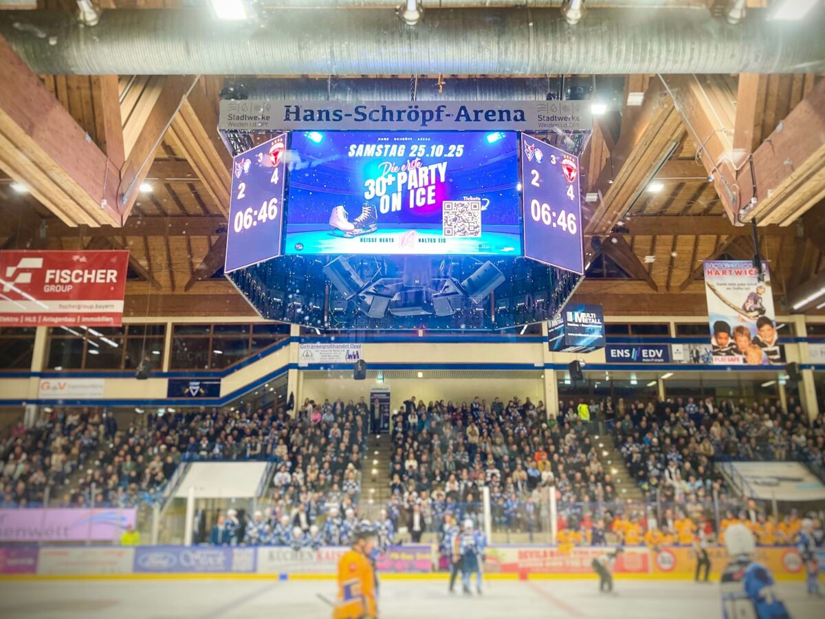 30+ Party on Ice: die coolste Nacht des Herbstes in Weiden