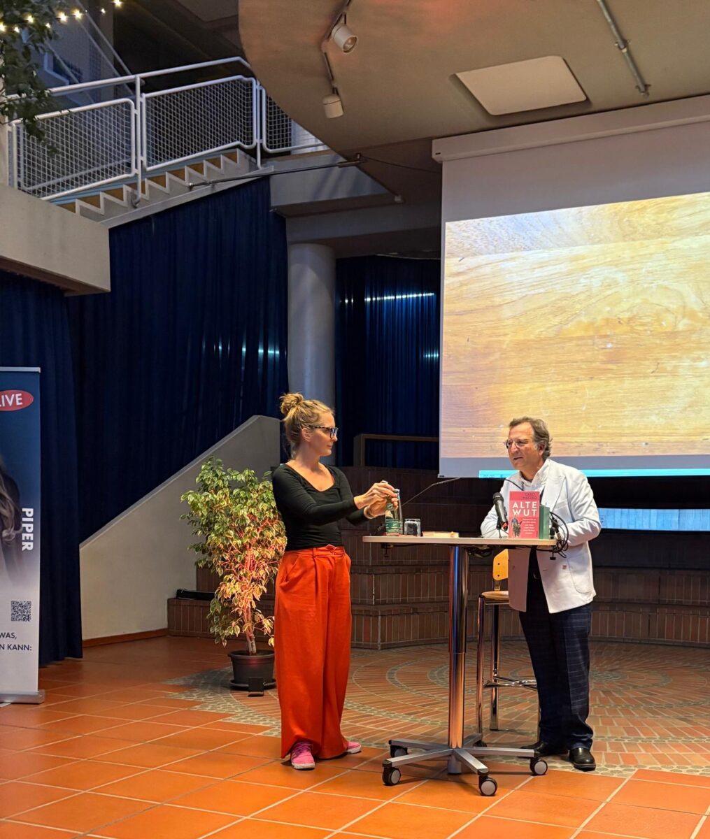 Caro Matzko stärkt Selbstbewusstsein am Elly-Heuss-Gymnasium Weiden