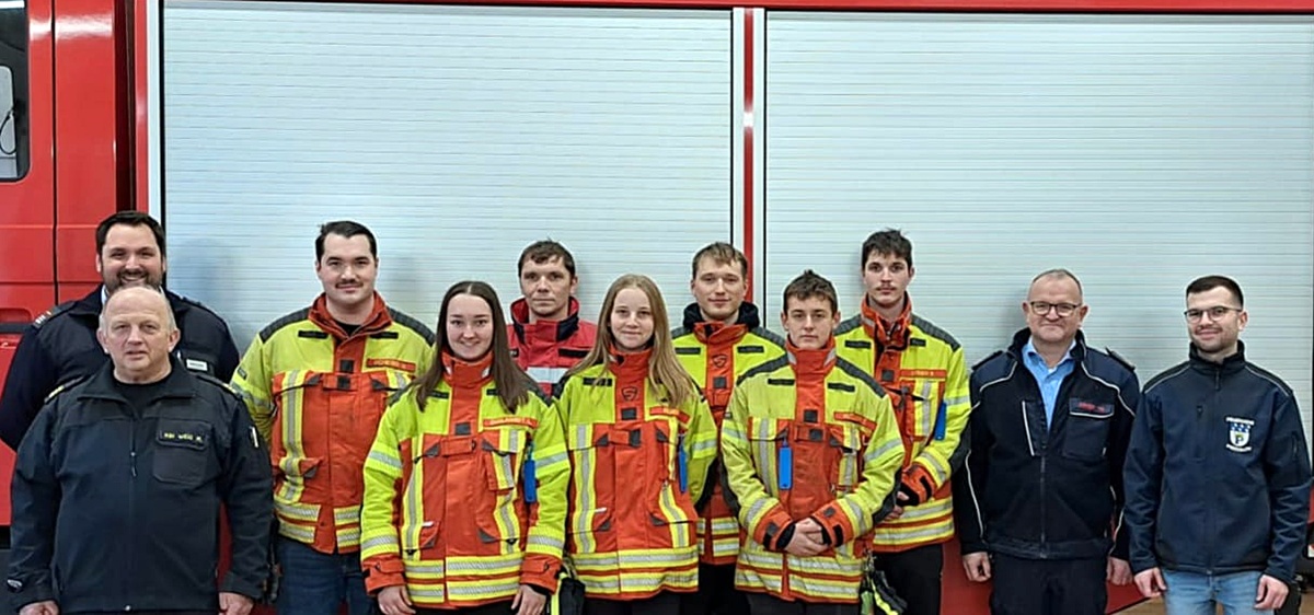 CSA-Lehrgang in Pressath: Feuerwehrkräfte für Chemieschutzeinsätze geschult