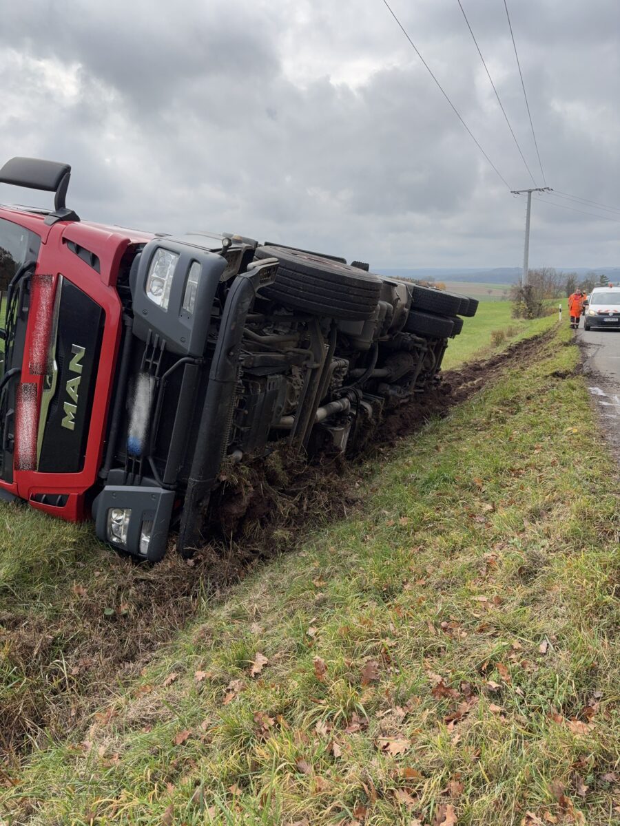 Unfall an Kreuzung verletzt zwei in Schalkenthan