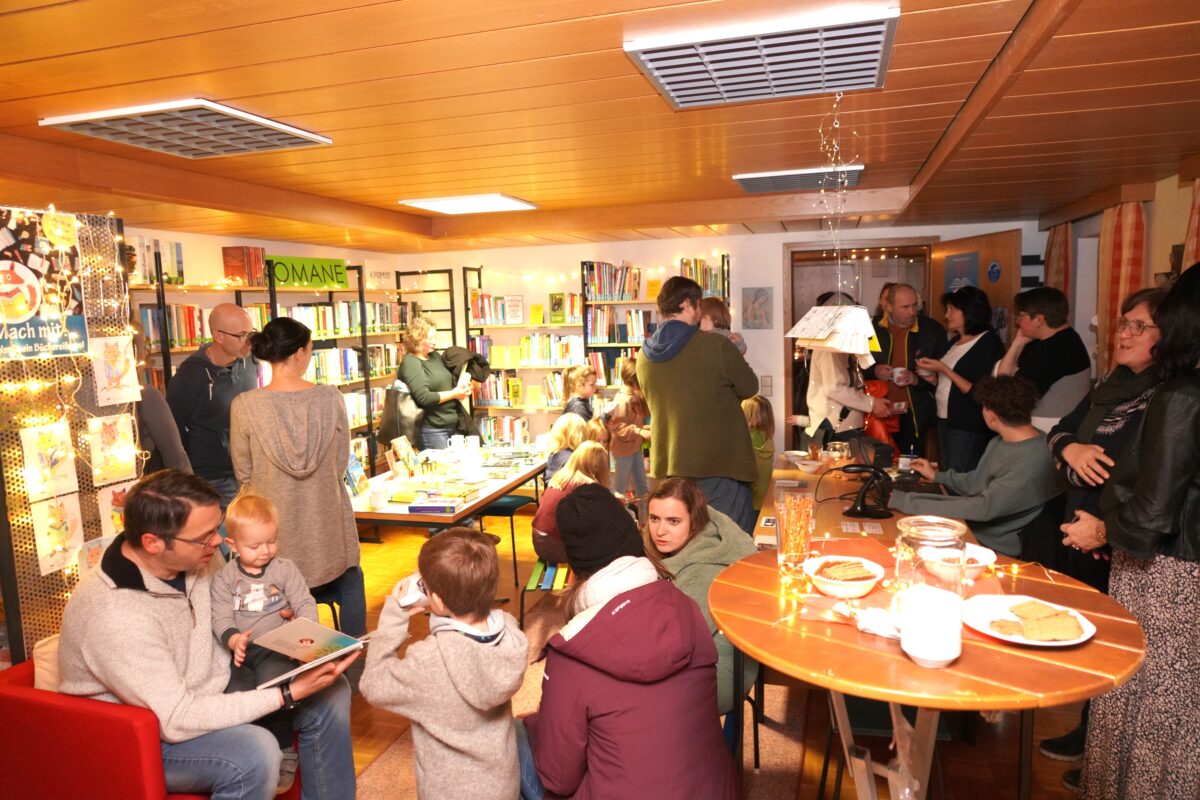 Glühwürmchenabend in der Bücherei