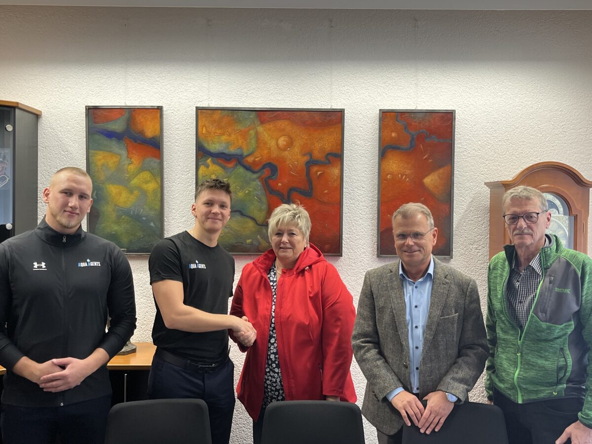 Aqua Agent’s unterstützt Freibad Windischeschenbach mit 5.000 Euro