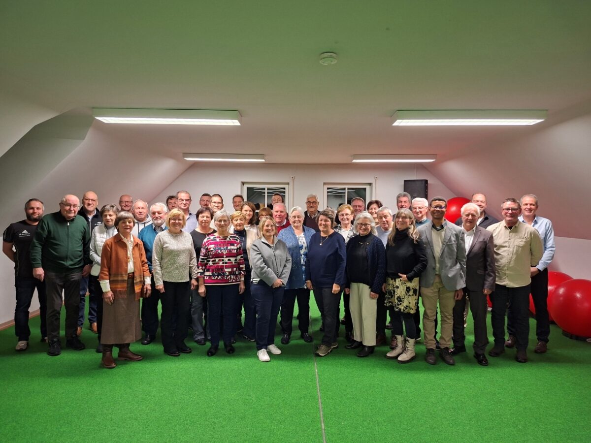 DJK Neustadt ernennt neue Ehrenmitglieder und ehrt langjährige Mitglieder