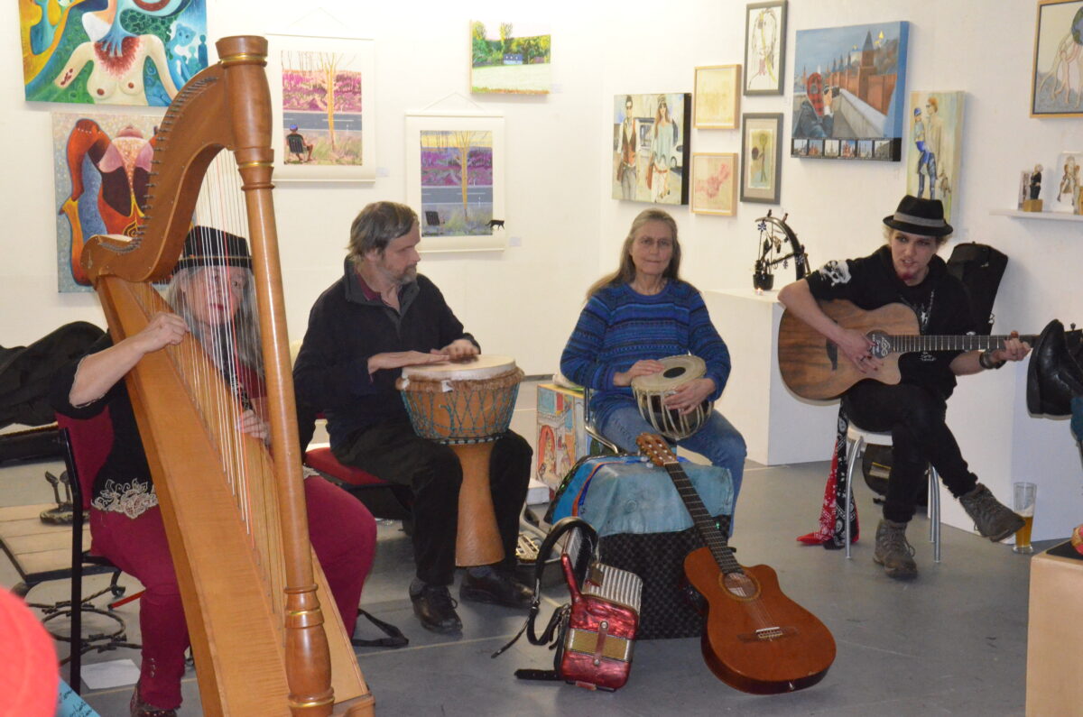 "Sonnenvögel" feiern 25-jähriges Jubiläum beim Weidener Kunstverein