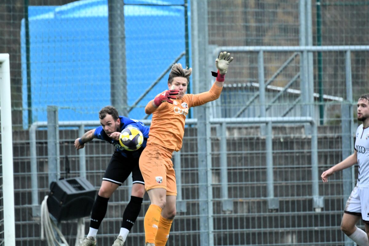 Zweite Niederlage für SpVgg SV Weiden: Joker-Tor entscheidet enge Partie