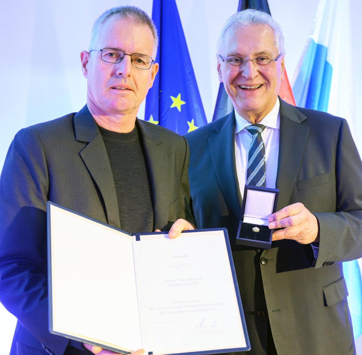 Ehrenzeichen für Uwe Dressel aus Neunkirchen