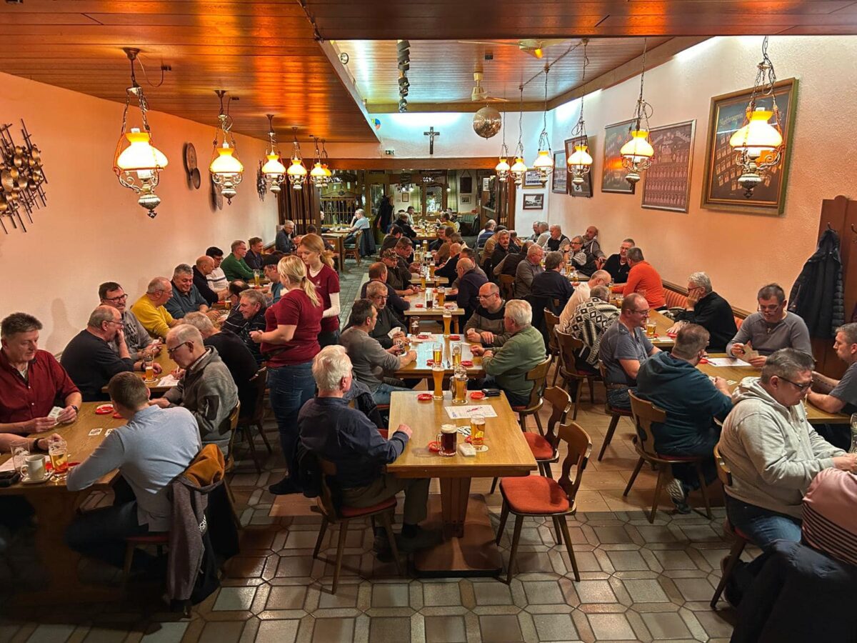 CSU-Preisschafkopf 2025: Gans und Ente warten auf die Gewinner in Teublitz